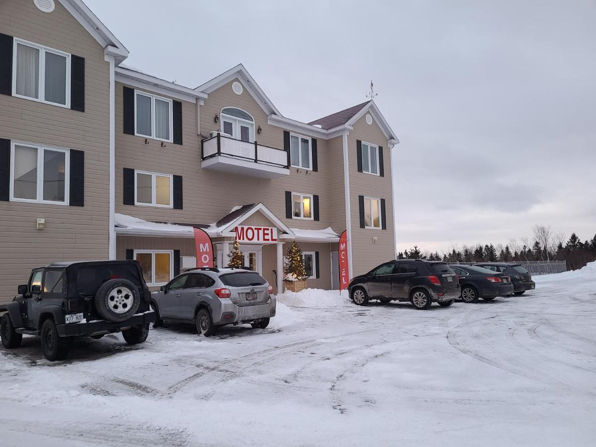 Horizon 777 Hotel Saint-Simeon  Exterior photo